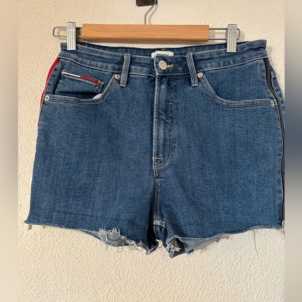 Tommy Jeans Shorts Women Blue Denim High Rise Logo Zipper On Sides Raw Hem Sz 30